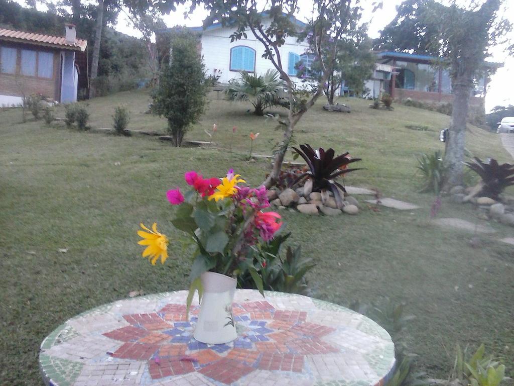 Pousada Lilaceas วิสกอนจิ จิ เมาอา ภายนอก รูปภาพ